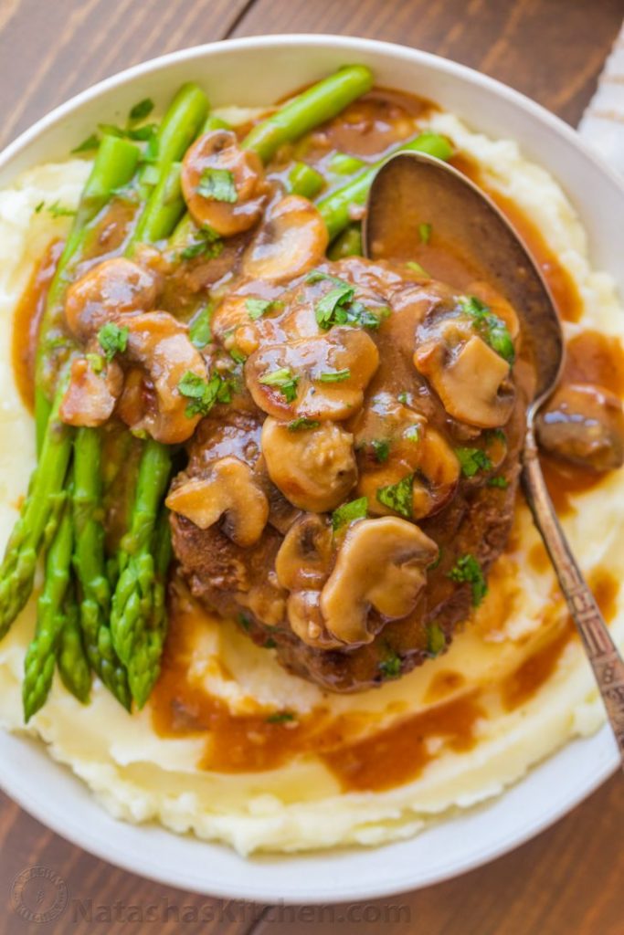 15 Quick and Easy Back To School Meals - Salisbury Steak