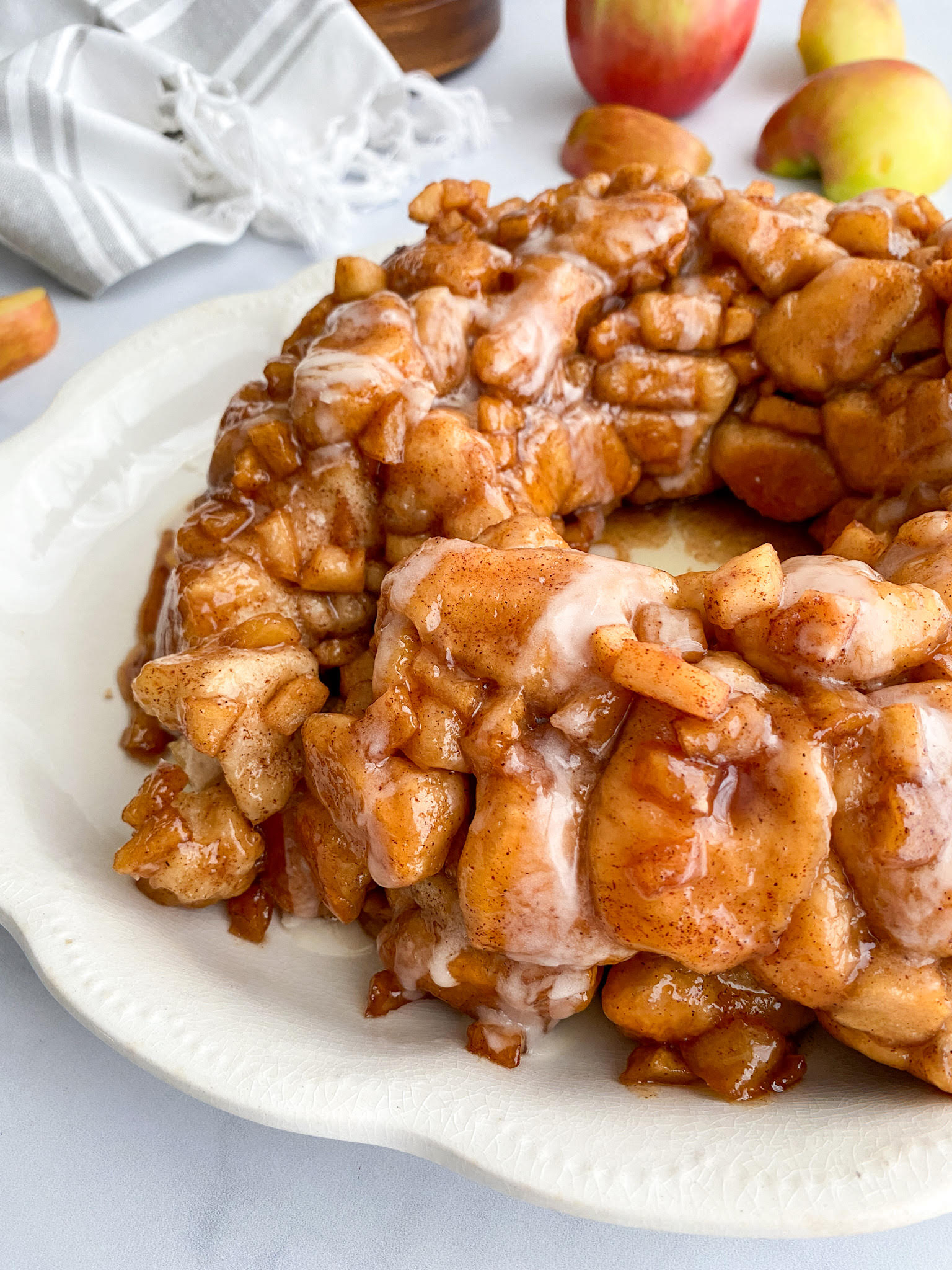 Simple Apple Fritter Monkey Bread 