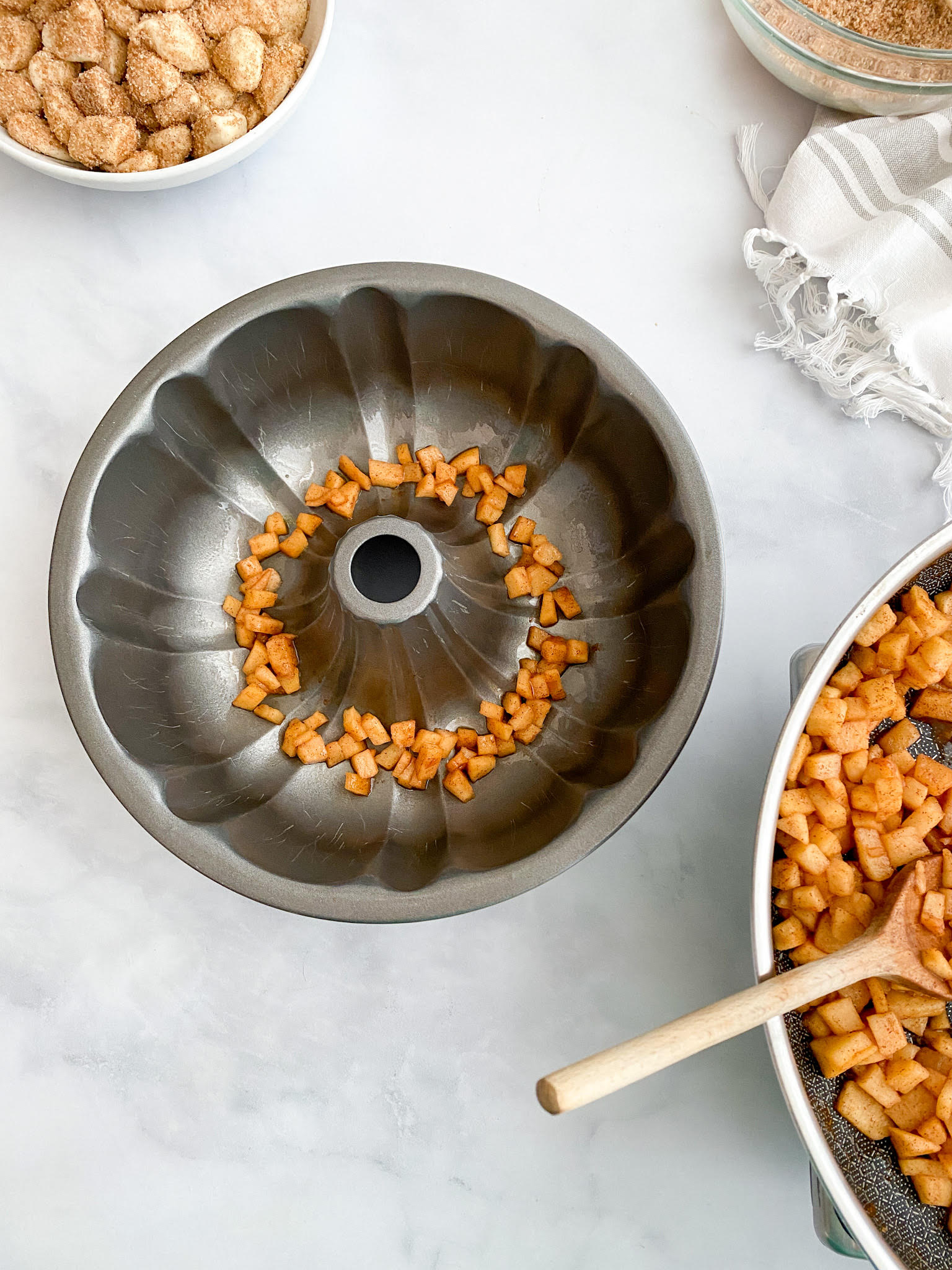 Making Simple Apple Fritter Monkey Bread 