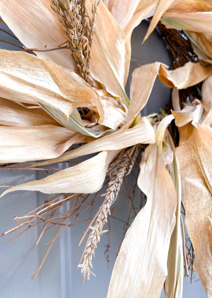 How To Make A Corn Husk Wreath - Midwest Life And Style Blog