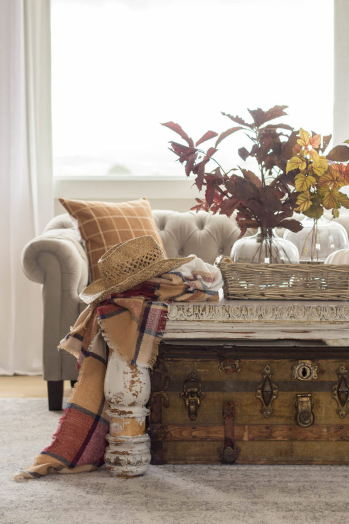 The Best Vintage Inspired Fall Decor - Midwest Life and Style Blog