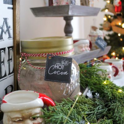 Your Guide To The Coziest Christmas Cocoa Bar (+ Free Printable Tags)