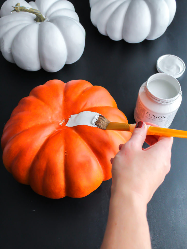 Simple Thanksgiving Candle Holder Centerpiece