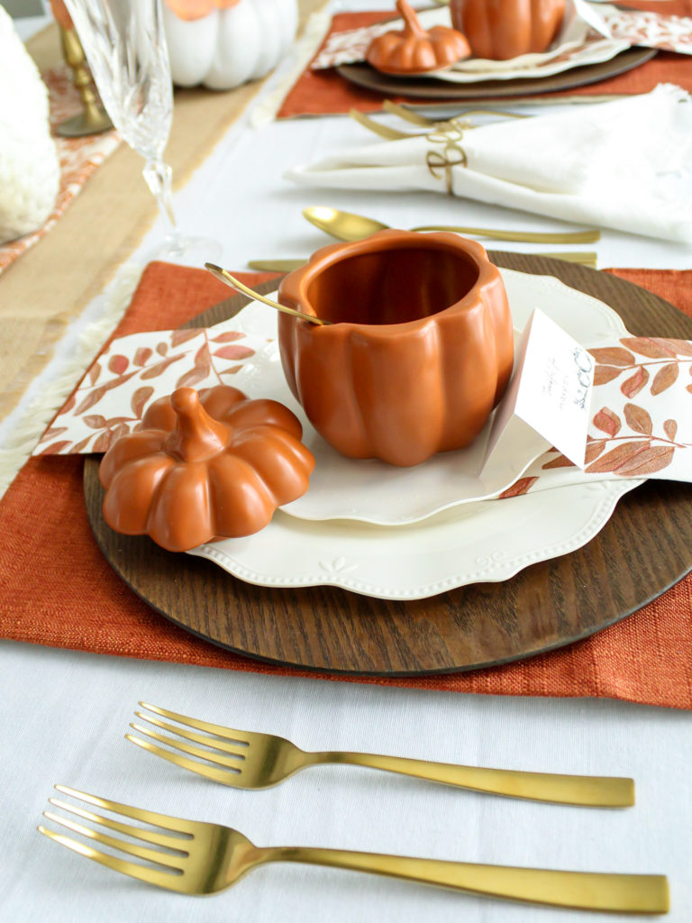 How To Style A Thanksgiving Table On A Budget - Midwest Life and Style Blog 