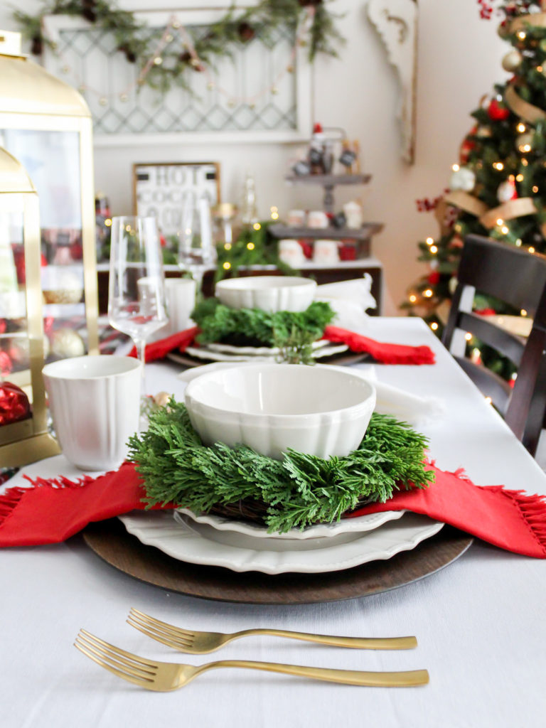 Red and White Christmas Tablescape - Midwest Life and Style Blog