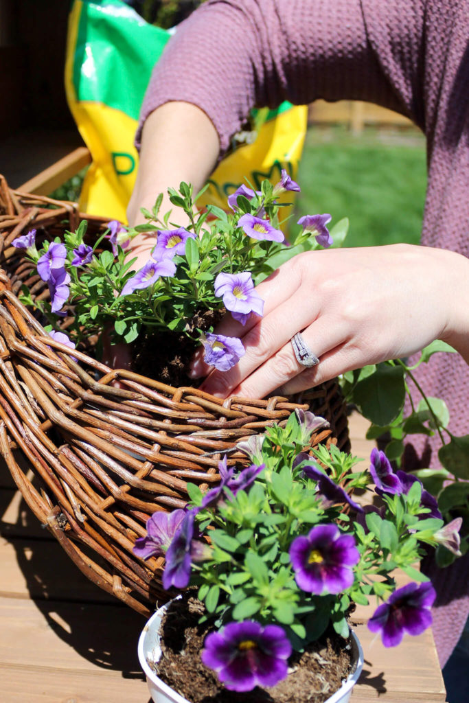 Simple  DIY Spring Door Basket - Midwest Life and Style Blog