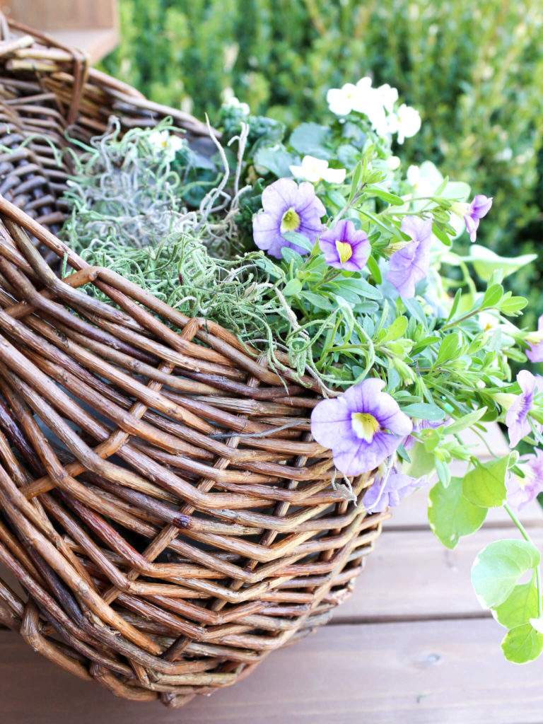 Simple  DIY Spring Door Basket - Midwest Life and Style Blog