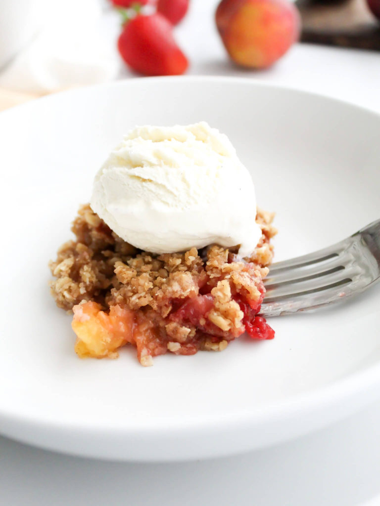 Old Fashioned Strawberry Peach Crisp - Midwest Life and Style Blog