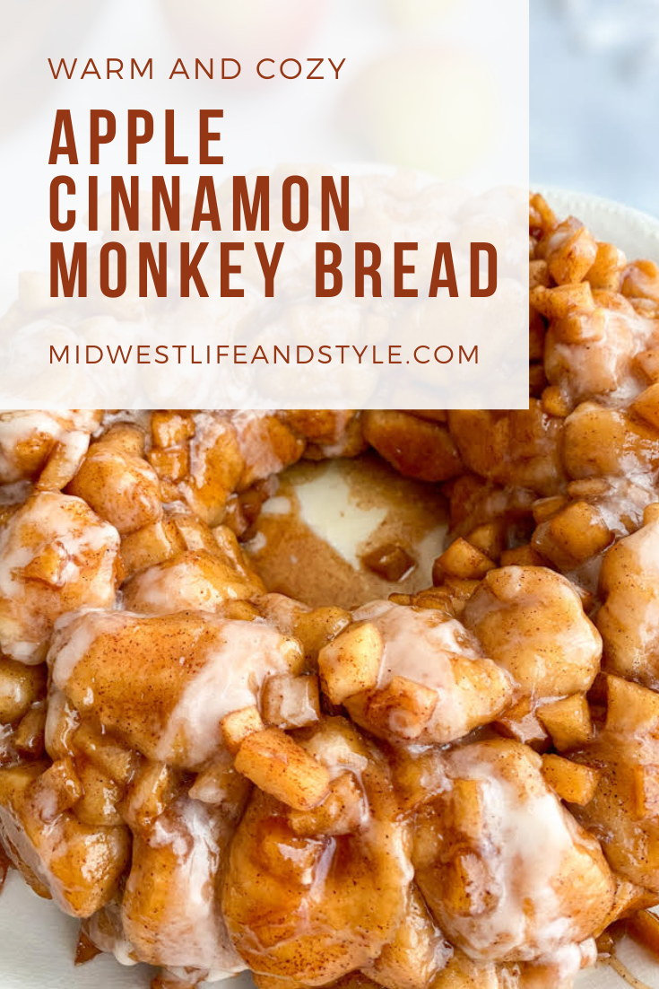 Warm apple cinnamon monkey bread