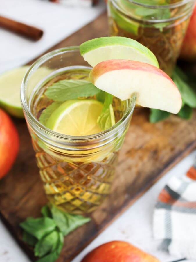 Apple Cider Mojito Drinks for a Tailgate - Midwest Life and Style Blog