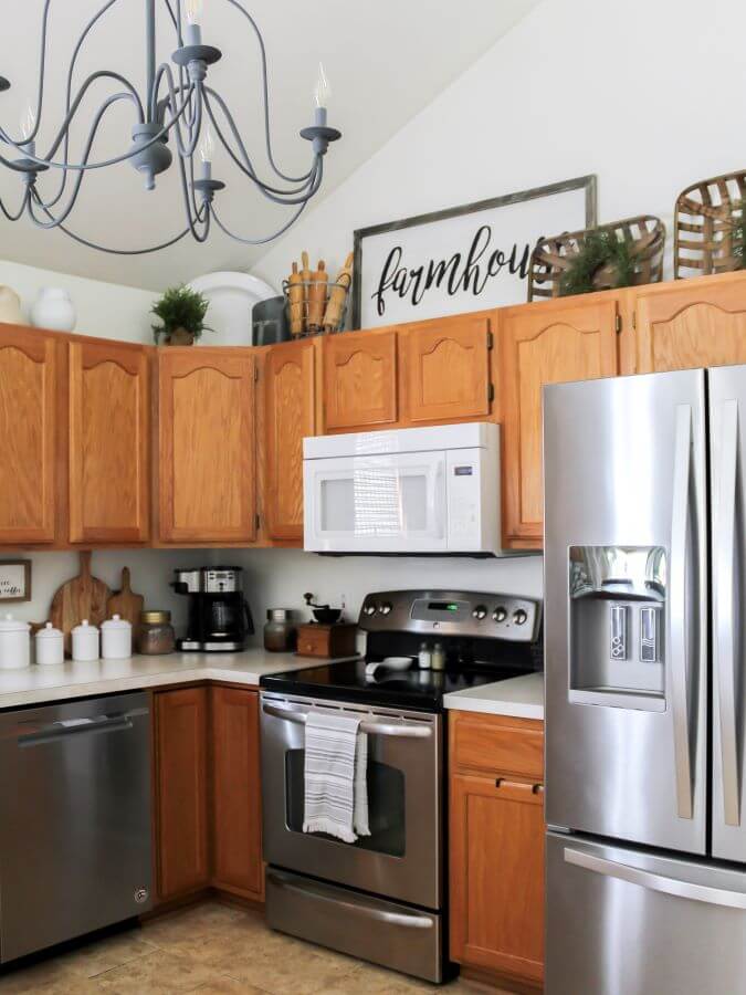 Simple Ways To Customize An Outdated Kitchen On A Budget - Midwest Life and Style Blog