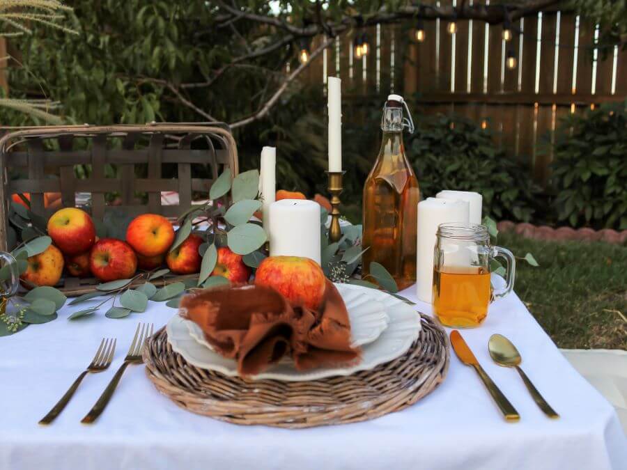 Simple Tips for Styling A Cozy Backyard Harvest Picnic This Fall - Midwest Life and Style Blog