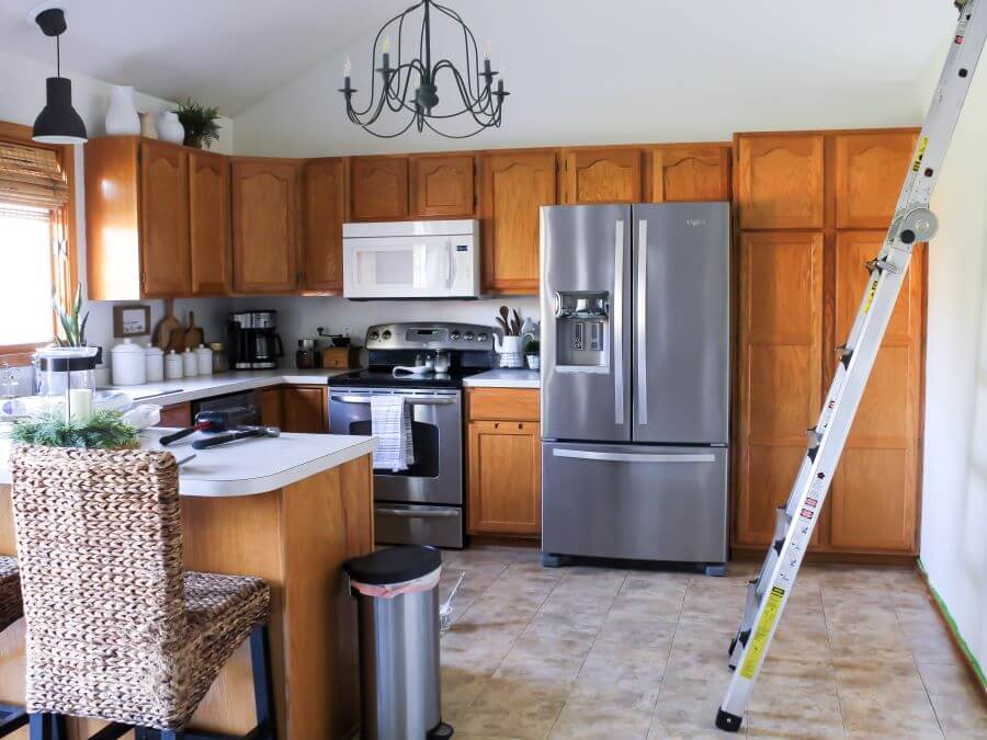 Kitchen Walls in Sherwin Williams Alabaster White - Midwest Life and Style Blog