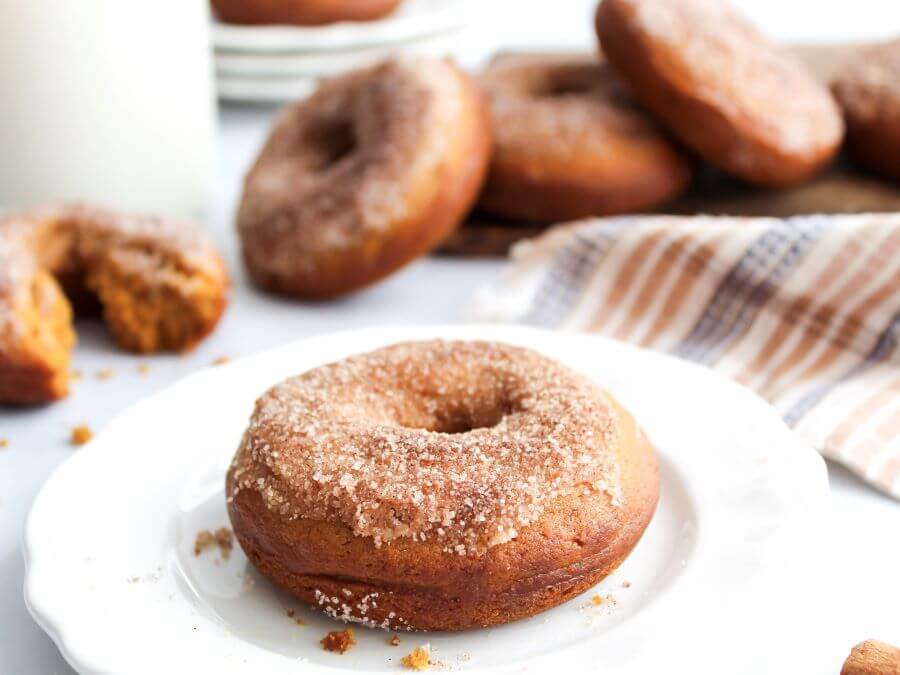 The Best Light And Fluffly Baked Pumpkin Donuts 