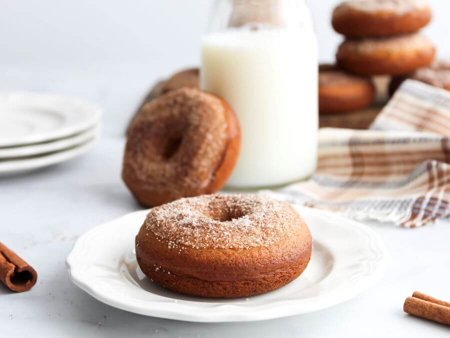 The Best Light And Fluffly Baked Pumpkin Donuts 