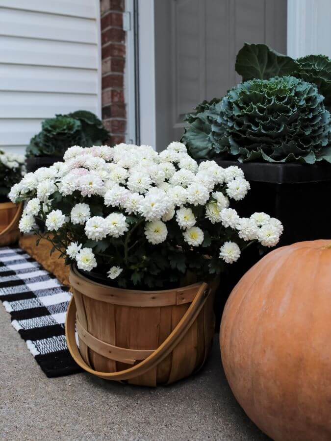 How To Easily Transition Your Porch For Fall - Midwest Life and Style Blog