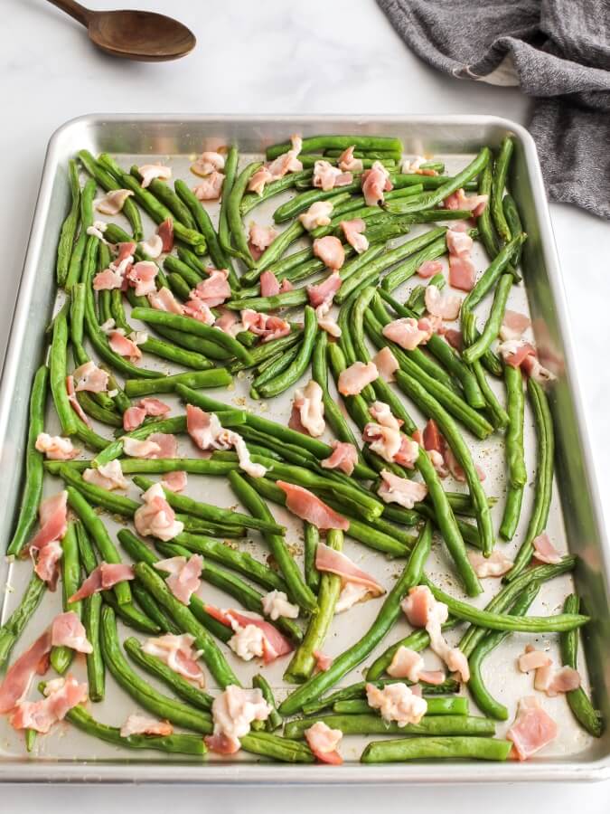 Tender Oven Roasted Green Beans With Bacon - Midwest Life and Style Blog