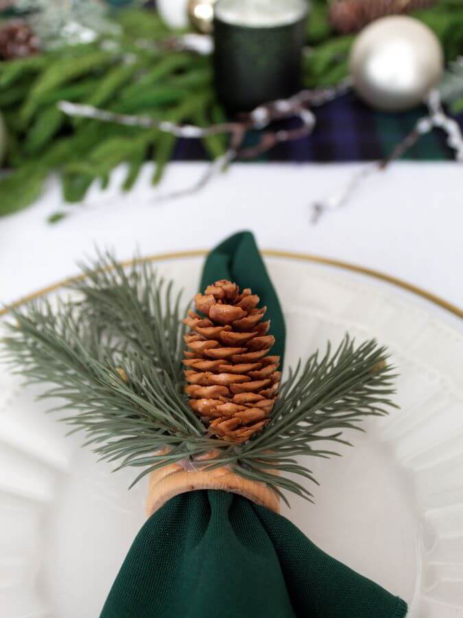 Beautiful And Festive Christmas Napkin Rings In Under 10 Minutes - Midwest Life and Style Blog