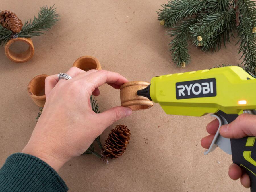 Using a Ryobi Glue Gun to Add Greenery to the Napkin Ring - Midwest LIfe and Style Blog