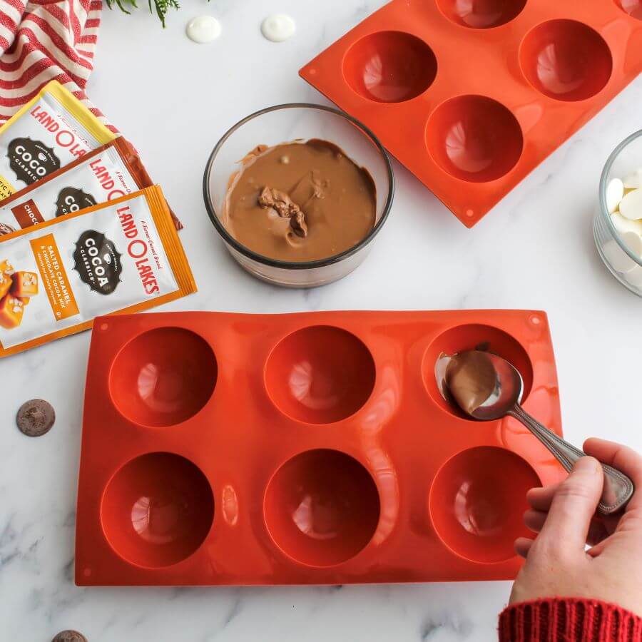 How To Make Hot Cocoa Bombs 6 Different Ways - Midwest Life and Style Blog