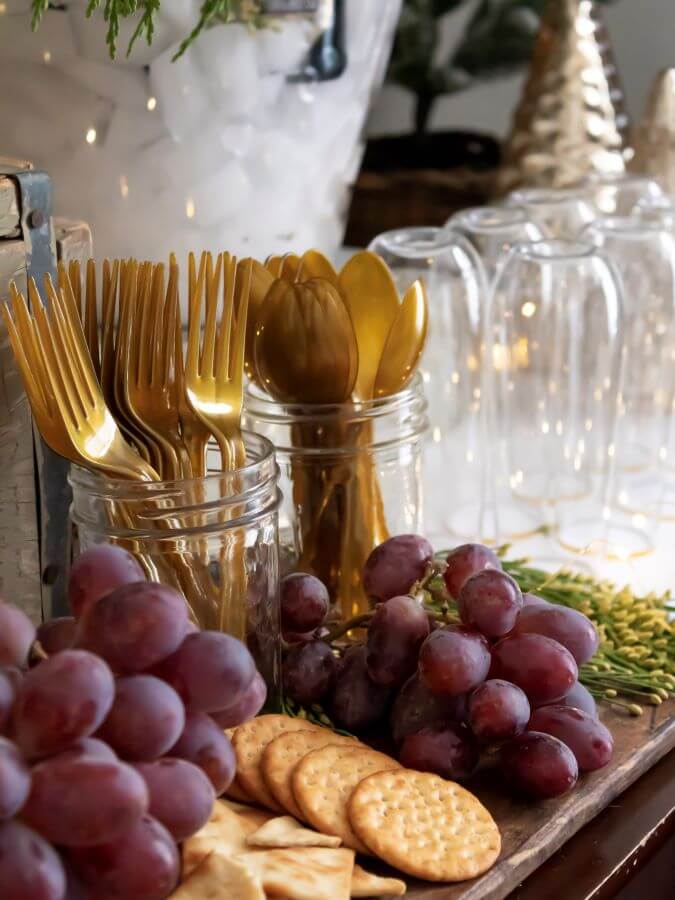 Food for NYE Grazing Table - Midwest Life and Style Blog