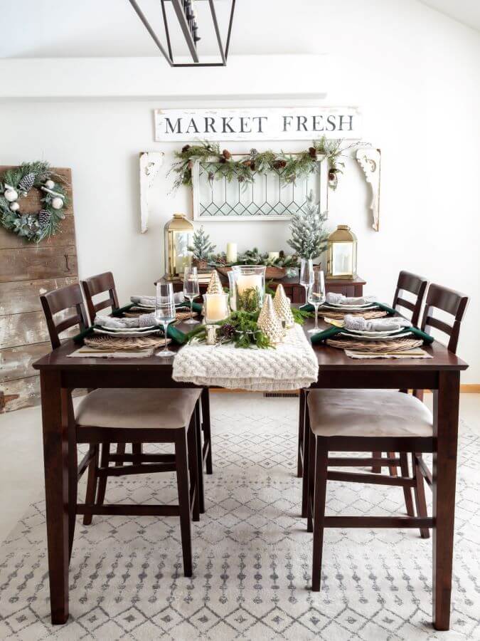 5 Ways To Create A Cozy Winter Wonderland Tablescape - Midwest Life and Style Blog