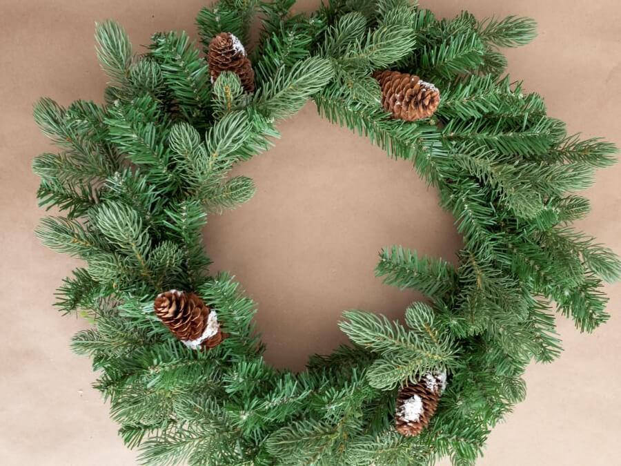 DIY Upcycled Winter Wreath For Under $10 - Midwest Life and Style Blog