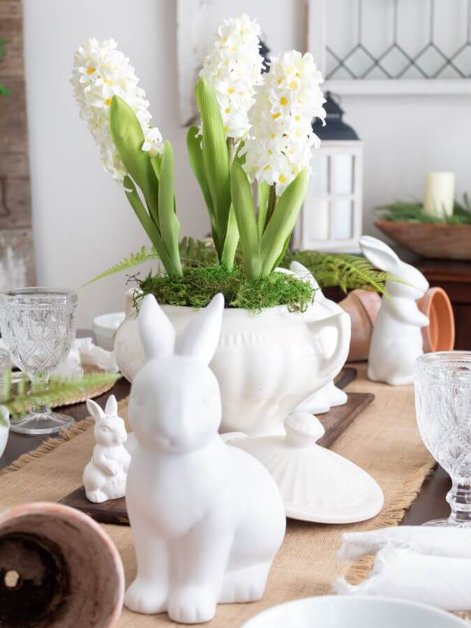 Set A Beautiful And Charming Easter Brunch Table - Midwest Life and Style Blog