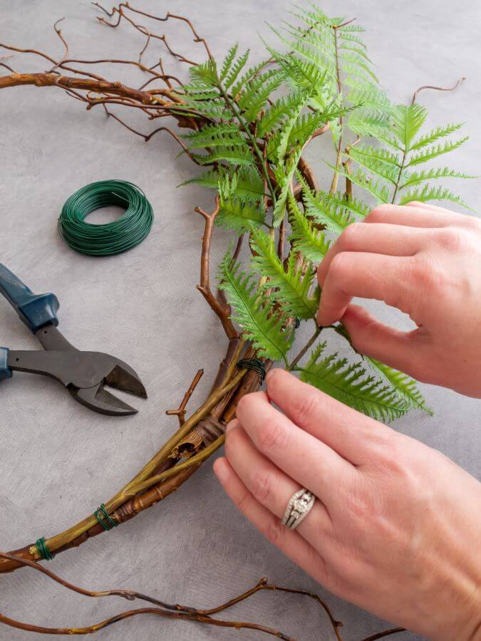 How To Make A Fern Wreath For Springtime - Midwest Life and Style Blog