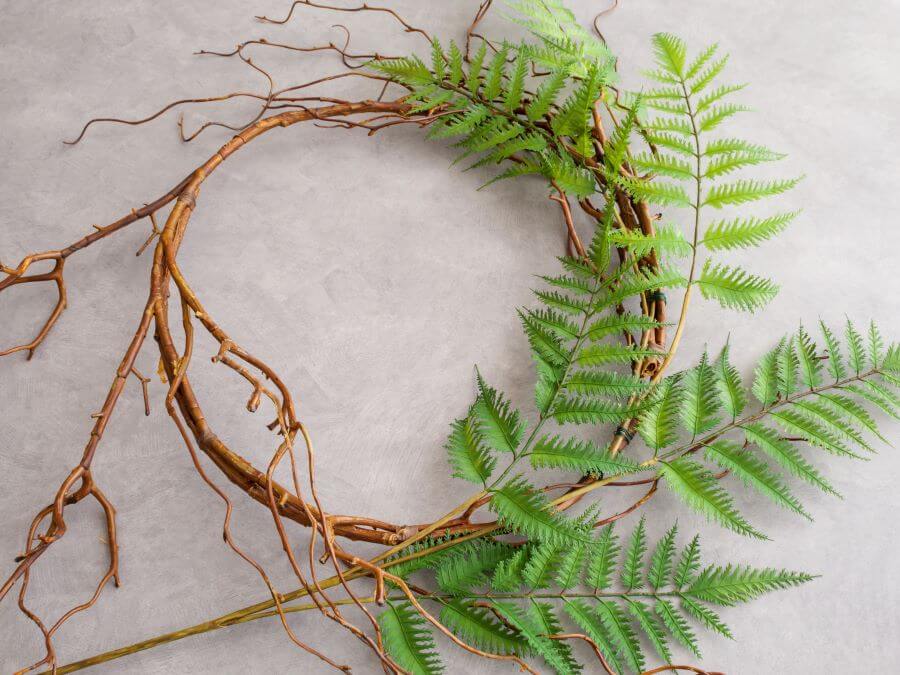 How To Make A Fern Wreath For Springtime - Midwest Life and Style Blog