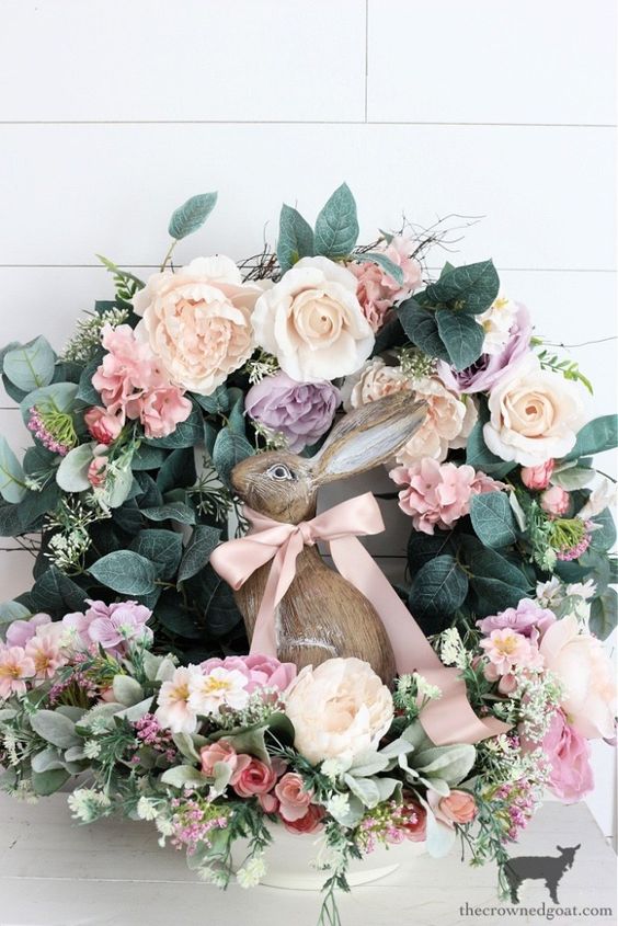 Spring wreath centerpiece from The Crowned Goat - Week in Rewind with Midwest Life and Style