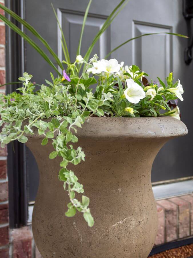 Summer flower planters in stone urn - Midwest LIfe and style Blog