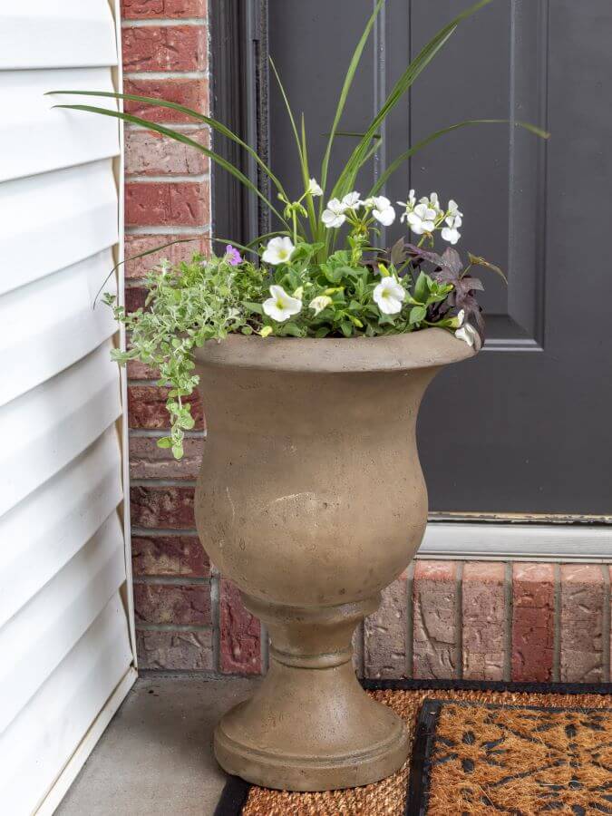 How To Create Beautiful Spring Planters In 4 Easy Steps - Midwest Life and Style Blog