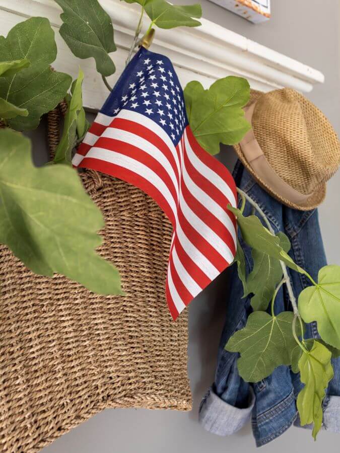 Easy and Effortless Patriotic Summer Home Tour - Midwest Life and Style Blog