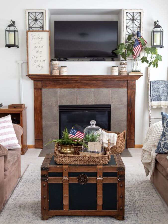 Easy and Effortless Patriotic Summer Home Tour - Midwest Life and Style Blog