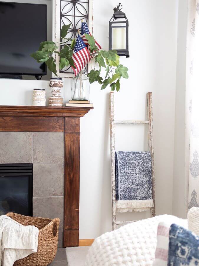 Easy and Effortless Patriotic Summer Home Tour - Midwest Life and Style Blog