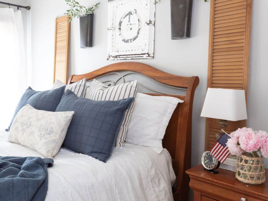 Easy and Effortless Patriotic Summer Home Tour - Midwest Life and Style Blog