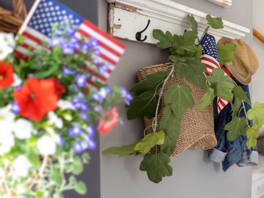 Easy and Effortless Patriotic Summer Home Tour - Midwest Life and Style Blog