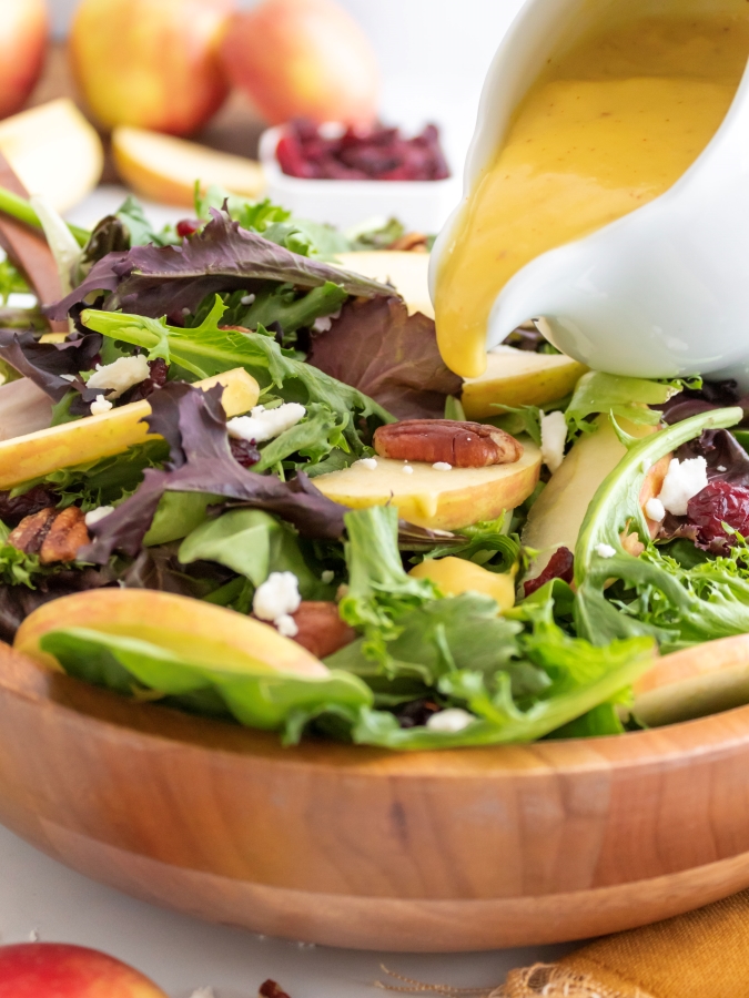 Autumn Apple and Pecan Salad with Dressing