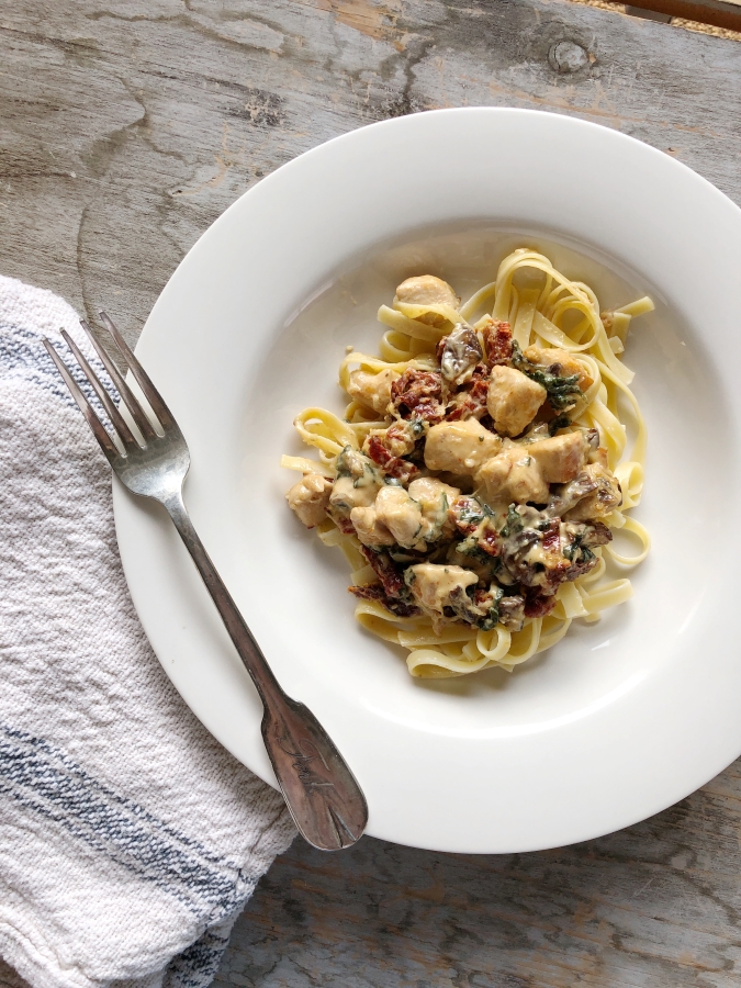 Sun Dried Tomato, Spinach and Chicken Pasta Salad from Vintage Home Designs