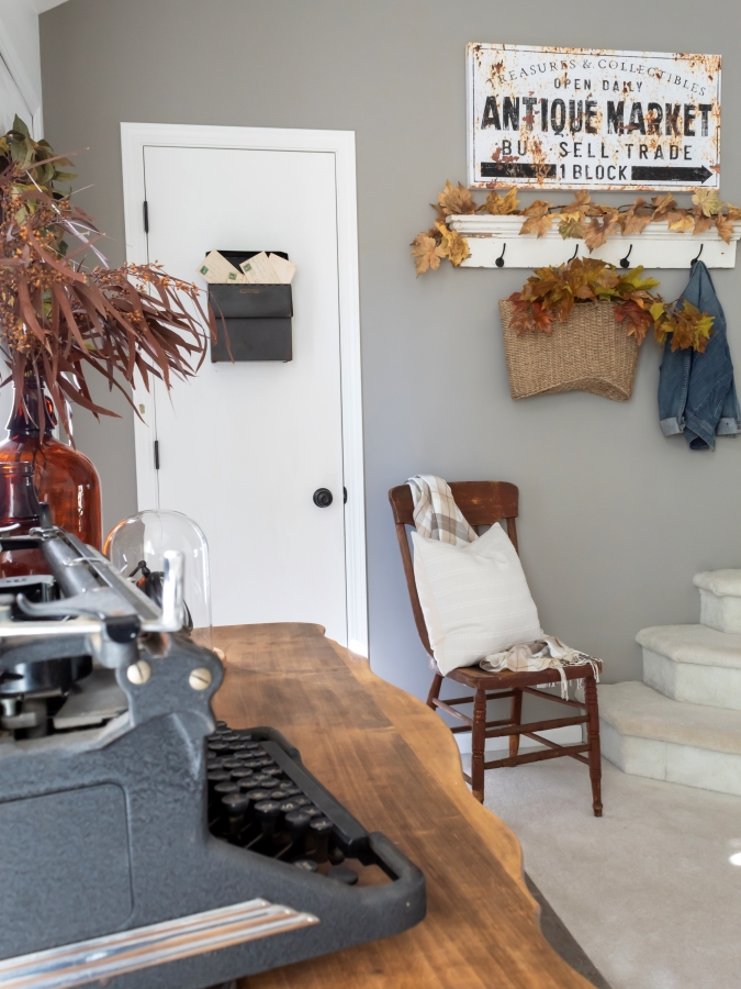 Simple Navy and Neutral Fall Home Tour - Midwest Life and Style Blog