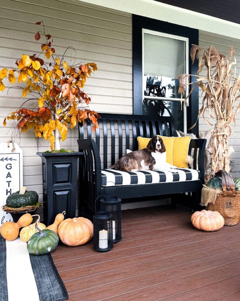 9 Simple And Festive Ideas To Decorate Your Porch This Fall - Midwest Life and Style