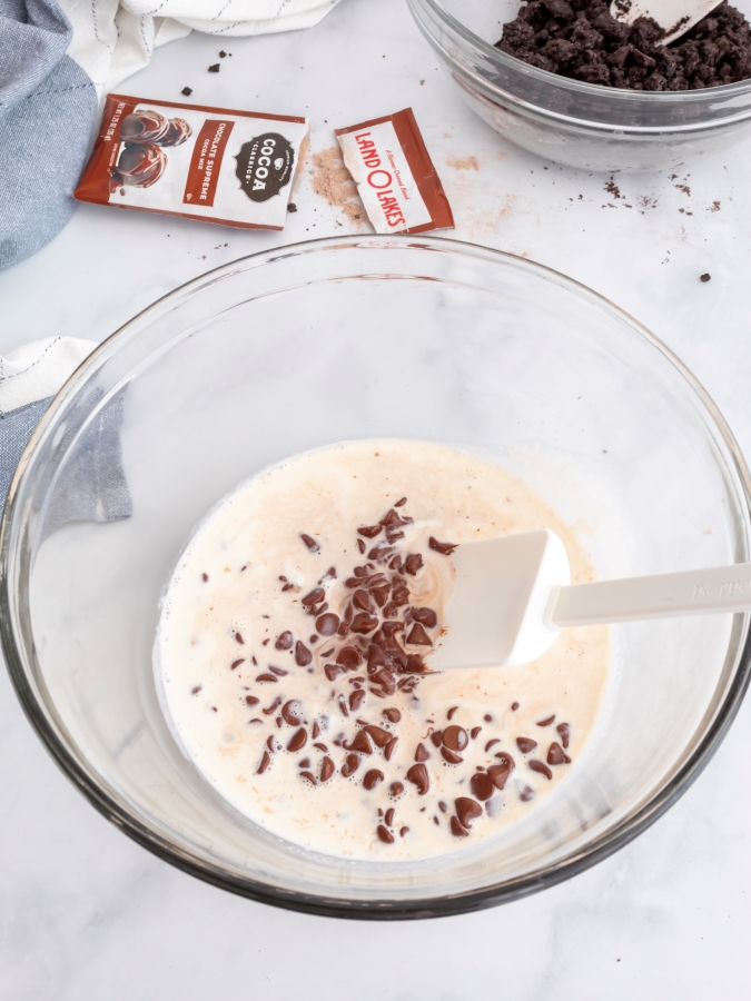 Making Chocolate Ganache with Milk Chocolate Chips and Heavy Whipping Cream - Midwest Life and Style Blog