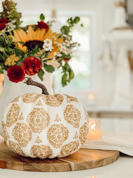 Decoupage Pumpkins from Eleanor Rose Home - 10 Of The Best DIY Pumpkin Decor Ideas