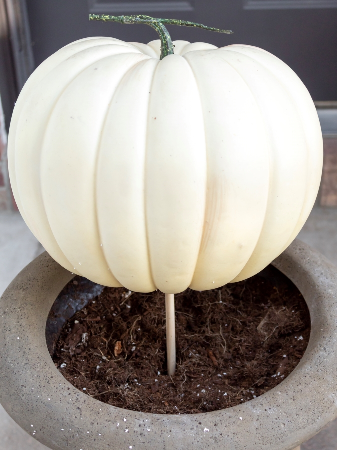 How To Make A Stacked Pumpkin Topiary 