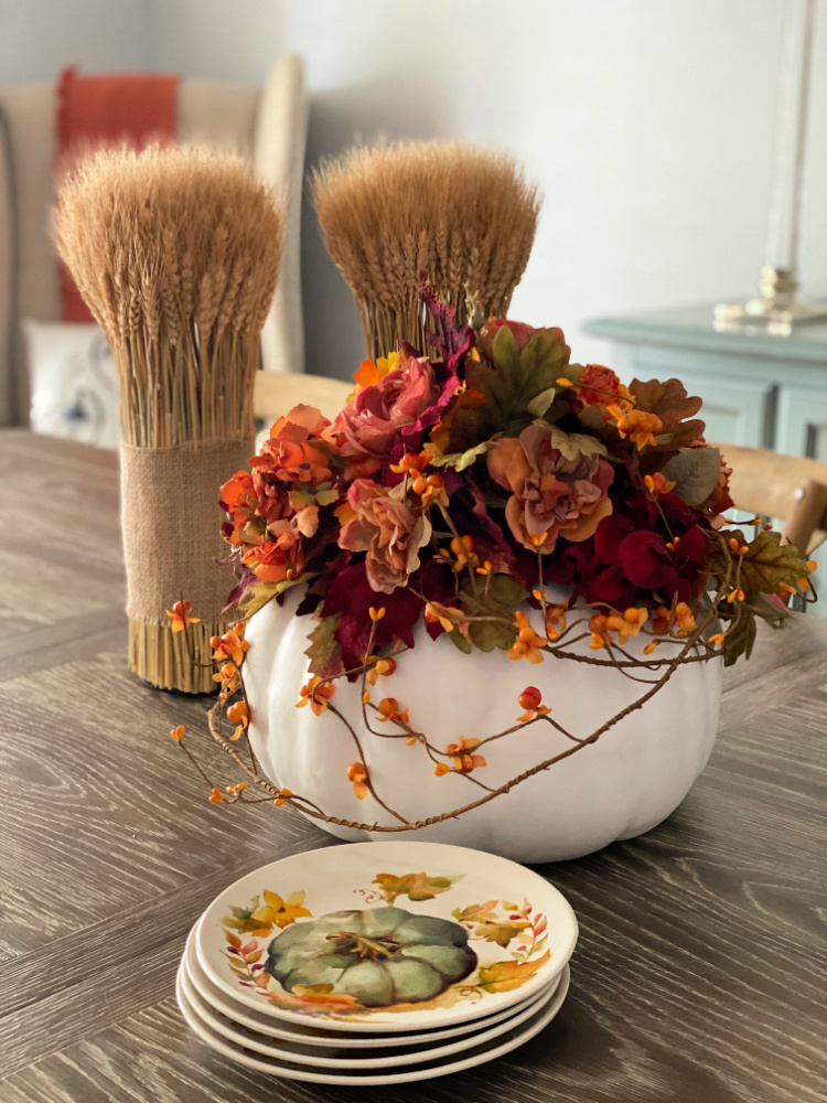 Pumpkin Floral Centerpiece from Celebrate and Decorate - Week in Rewind with Midwest Life and Style