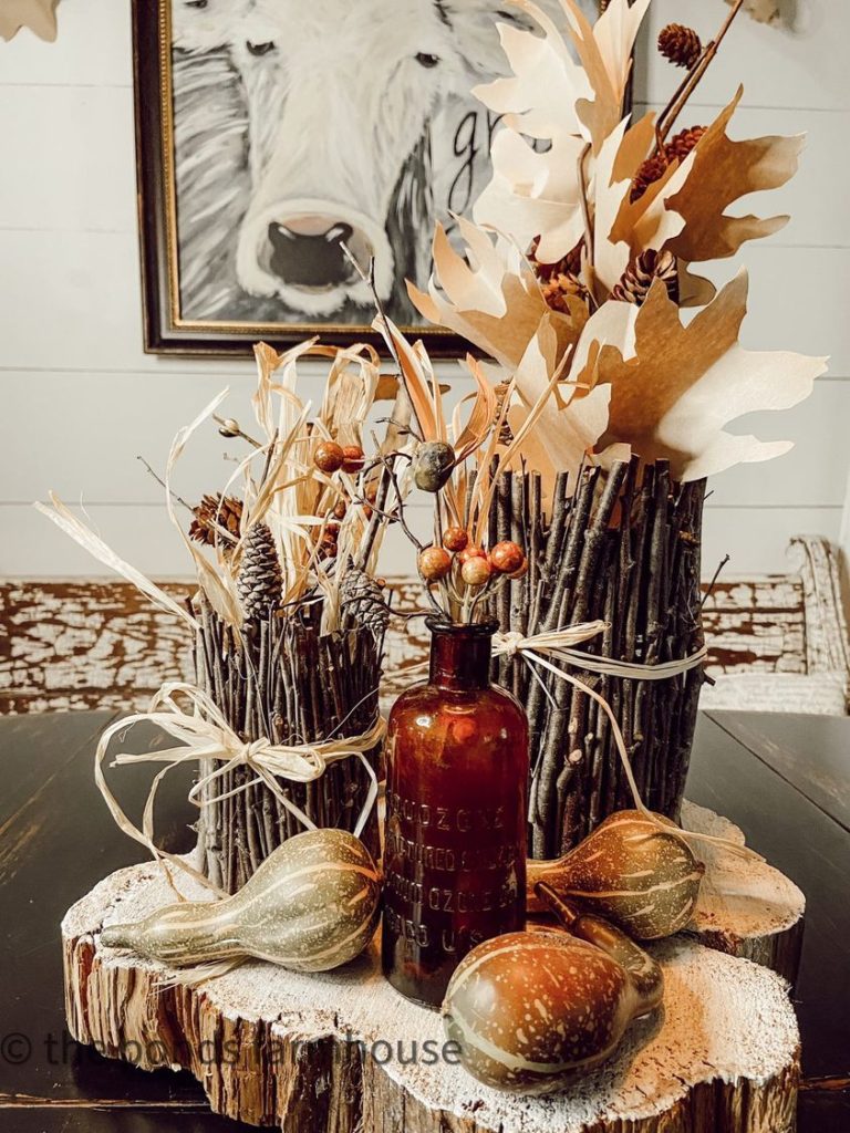 Friendsgiving Centerpiece from The Ponds Farmhouse - 15 Simple And Festive Ideas For Thanksgiving at Midwest Life and Style Blog