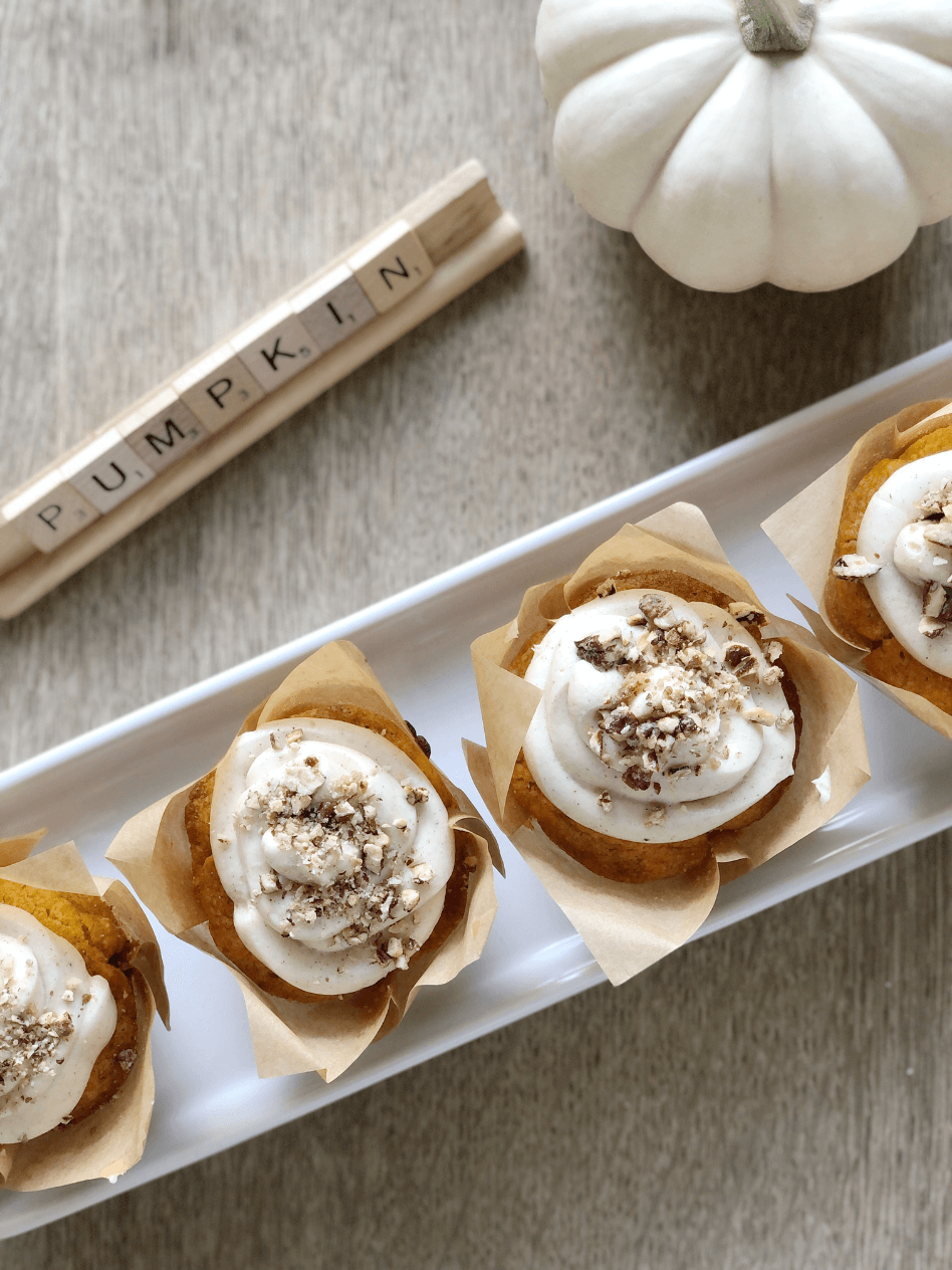 Pumpkin Cupcakes with Cream Cheese Frosting - Vintage Home Designs 