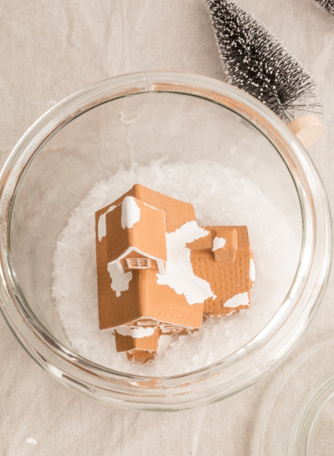 How To Make A Gingerbread Snow Glovbe Centerpiece - Midwest Life and Style Blog