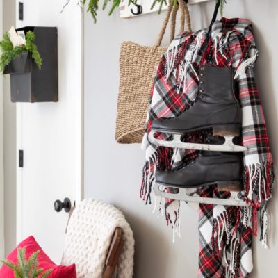 Simple Seasonal Ideas for Decorating with Plaid for Christmas